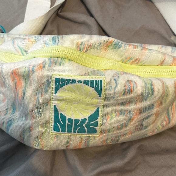 Nike fanny pack 2 available - Picture 2 of 4